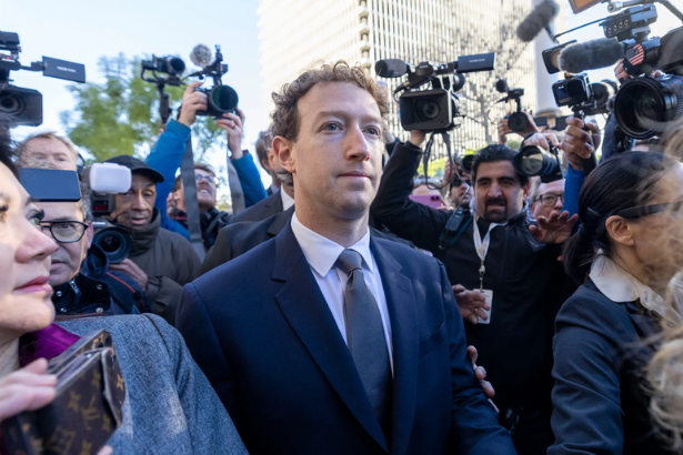 Mark Zuckerberg arrives Los Angeles Superior Court February 18 2026 social media addiction trial