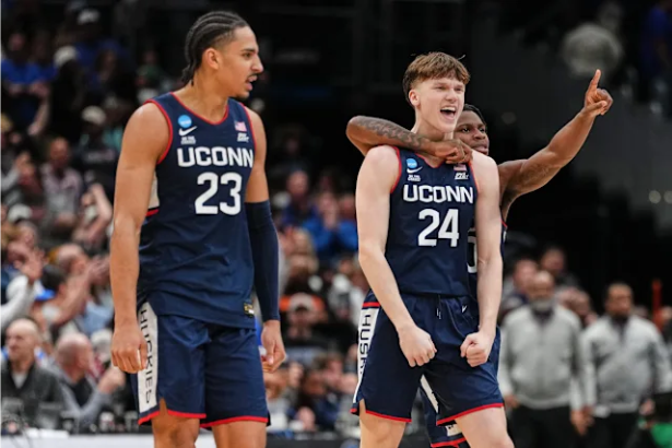 Braylon Mullins game winner shot vs Duke NCAA tournament buzzer beater
