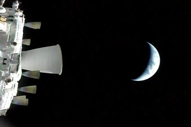 where is Artemis II now Orion trajectory Moon