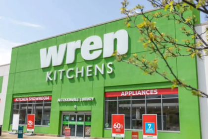 Wren Kitchens US closure showroom closed sign customers stranded