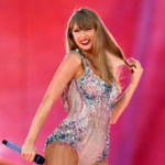 Taylor Swift countdown fan reaction crowd