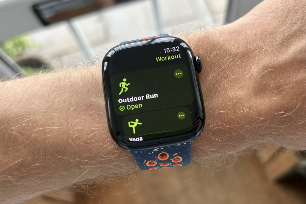 Global Running Day 2026 Apple Watch limited edition badge 5K activity award