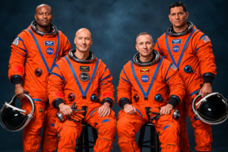 Artemis 3 crew 2027 official portrait Randy Bresnik Luca Parmitano Frank Rubio Andre Douglas NASA