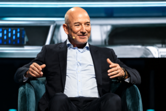 Jeff Bezos discussing decision-making strategy