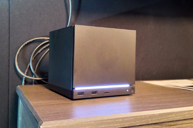 Steam Machine gaming PC setup