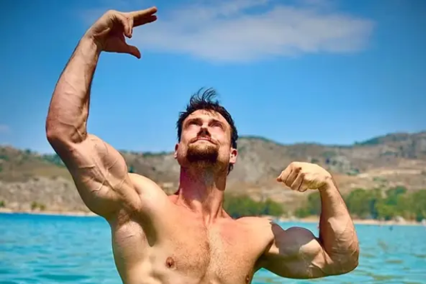Connor Murphy death Thailand 2026 fitness YouTuber looksmaxxing Murphyism