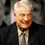 Don Nelson NBA coach dies - sideline coaching photo