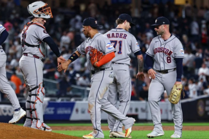 Astros vs Yankees Yordan Alvarez go-ahead triple