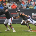 Caleb Williams leaving Bears game after injury against Vikings