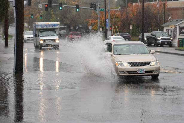 Wind Advisory Portland Oregon during fall storm