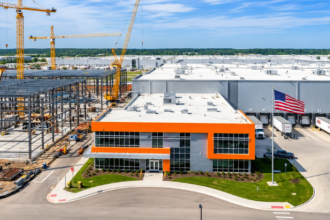 U.S. manufacturing reshoring and modern American factory production in 2026