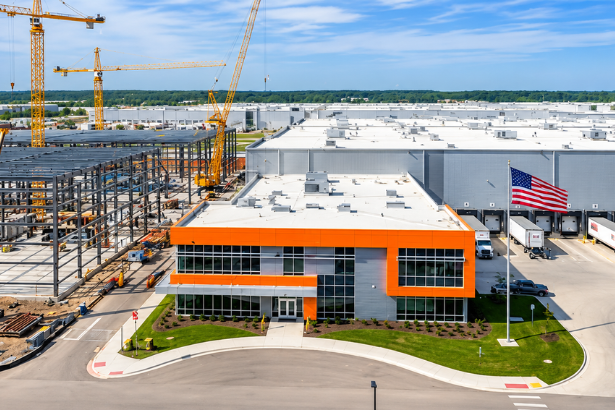 U.S. manufacturing reshoring and modern American factory production in 2026