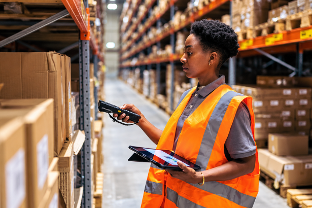 Outsourced yard management compared with in-house warehouse yard operations
