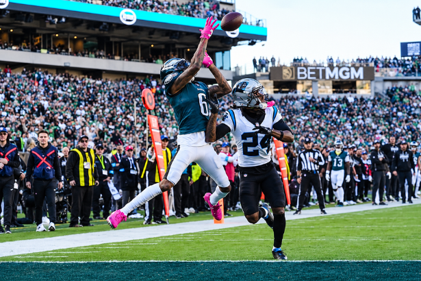 Panthers vs Eagles Week 6 game showing Carolina's 25-14 victory over Philadelphia