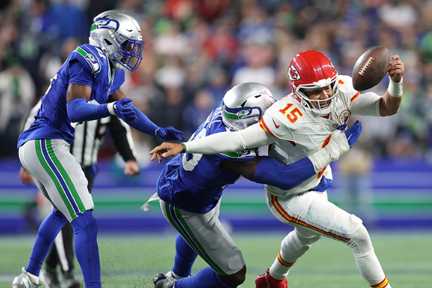 Chiefs vs Seahawks game recap showing Seattle celebrating its 20-3 victory over Kansas City
