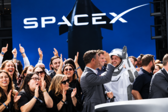 SpaceX stock price 2027 prediction and market outlook