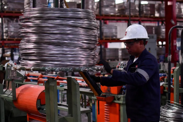 U.S. Manufacturing PMI reaches 54.5 as factory activity expands