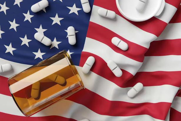 U.S. pharmaceutical supply chain network connecting manufacturers and pharmacies